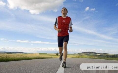 跑步时膝盖疼是怎么回事？