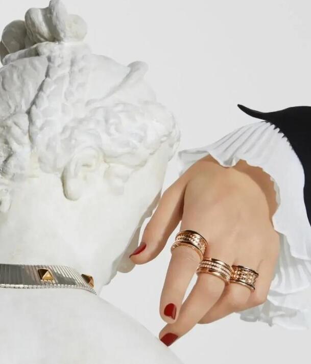 现在普通人一般买求婚戒指多少钱？