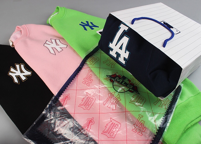 MLB官网专柜最新款NY LA字母3D立体感毛圈薄款圆领套头卫衣
