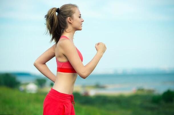 每天坚持跑步可以减肥吗？