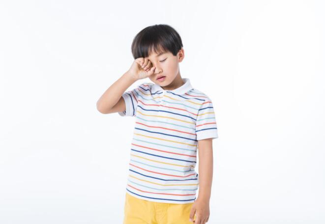 儿童眼睛涩是什么原因？儿童叶黄素哪个牌子好？
