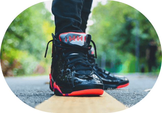 Air Jordan 7 WMNS “Black Patent Leather”释出上脚图！质感不俗！ 货号：313358-006_a0潮鞋贸易公司
